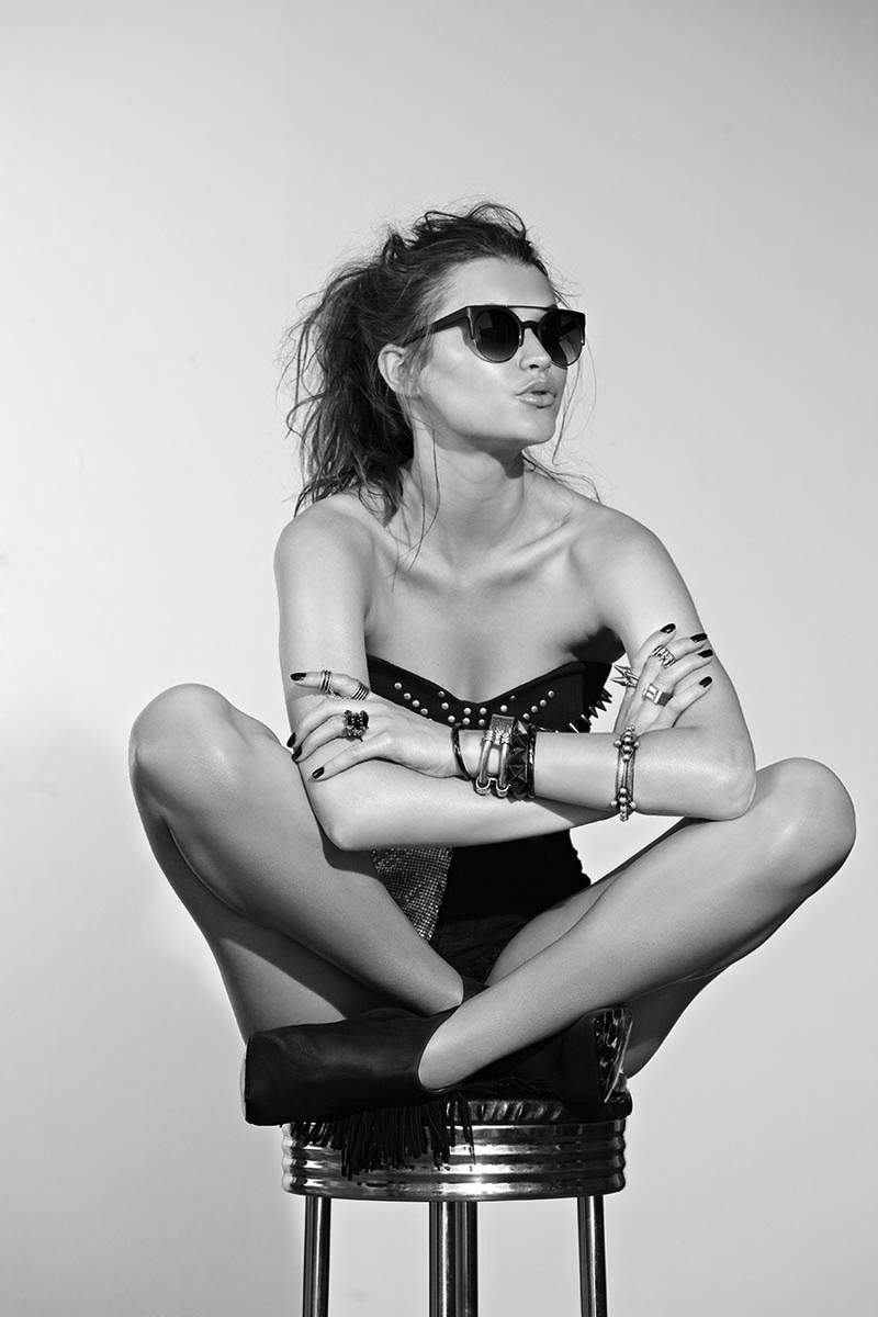 Sassy girls in Bandung — step in, relax, and chat live