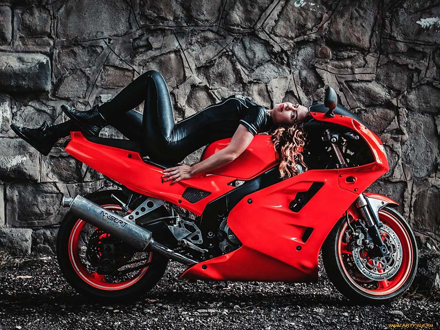 Beautiful girl Beautiful girls and motorcycles in Bandung